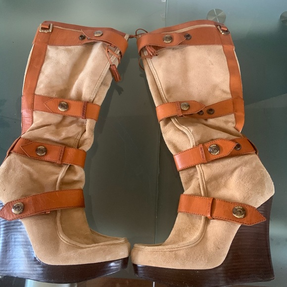 Lamb suede boots with straps - Picture 1 of 2